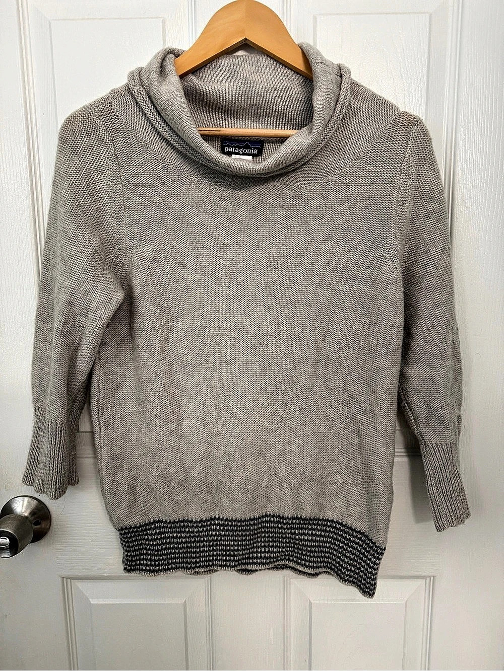 Patagonia Lambswool Cowl Sweater Women's Medium Gray